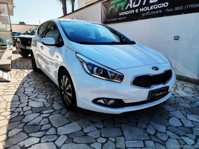 Kia Ceed 1.4 MPi GPL 5p. Pure (3)