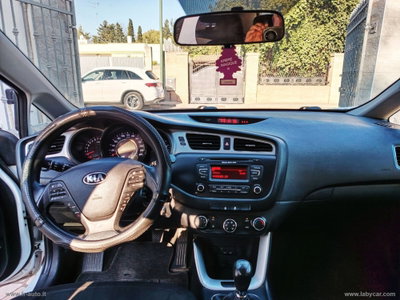 Kia Ceed 1.4 MPi GPL 5p. Pure (4)