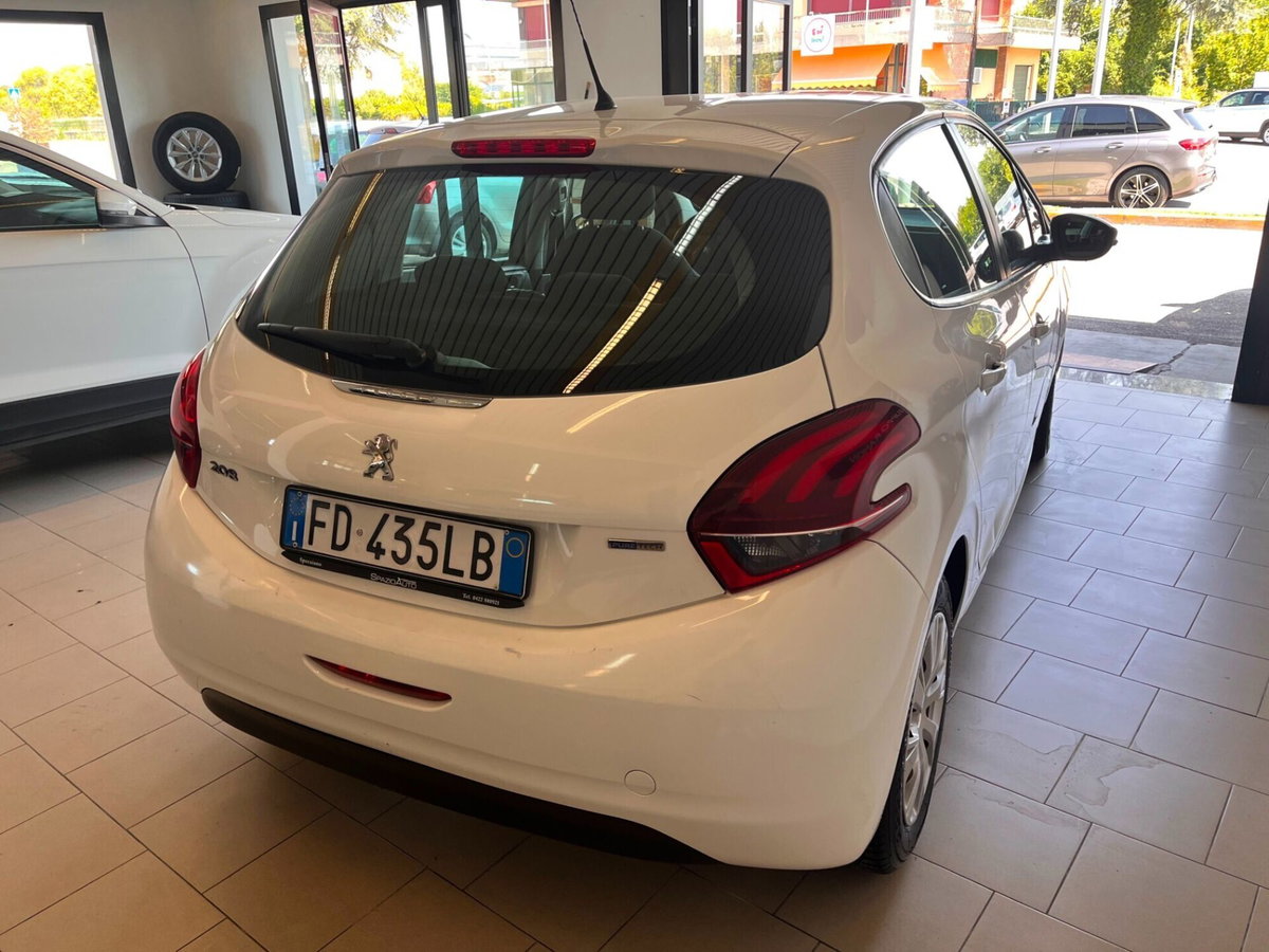 Peugeot 208 68 5 porte Active (4)