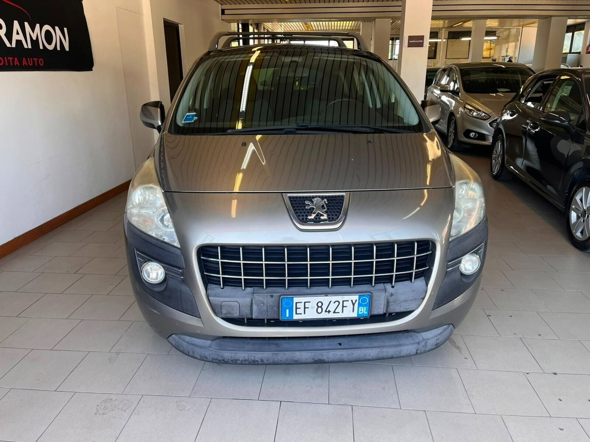 Peugeot 3008 1.6 HDi 110CV Business (2)