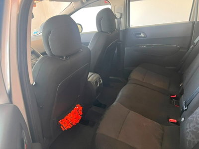 Peugeot 3008 1.6 HDi 110CV Business (9)
