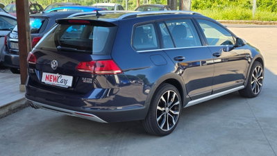Volkswagen Golf Variant Alltrack 2.0 TDI DSG 4MOTION Executive BMT (4)