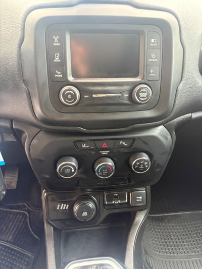 Jeep Renegade 2.0 Mjt 140CV 4WD Active Drive Low Limited (7)
