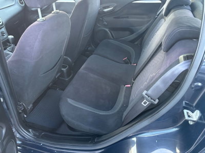 Fiat Punto 1.3 MJT II 75 CV 5 porte Lounge (10)