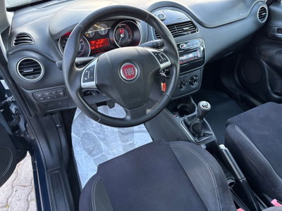 Fiat Punto 1.3 MJT II 75 CV 5 porte Lounge (15)