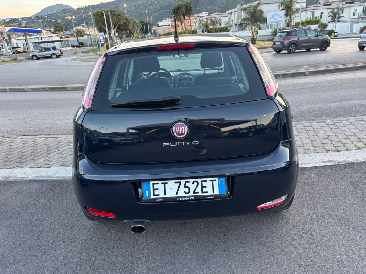 Fiat Punto 1.3 MJT II 75 CV 5 porte Lounge (7)
