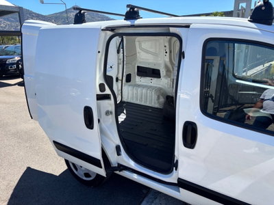 Fiat Fiorino combi N1 1.3 mjt 95cv Adventure (10)