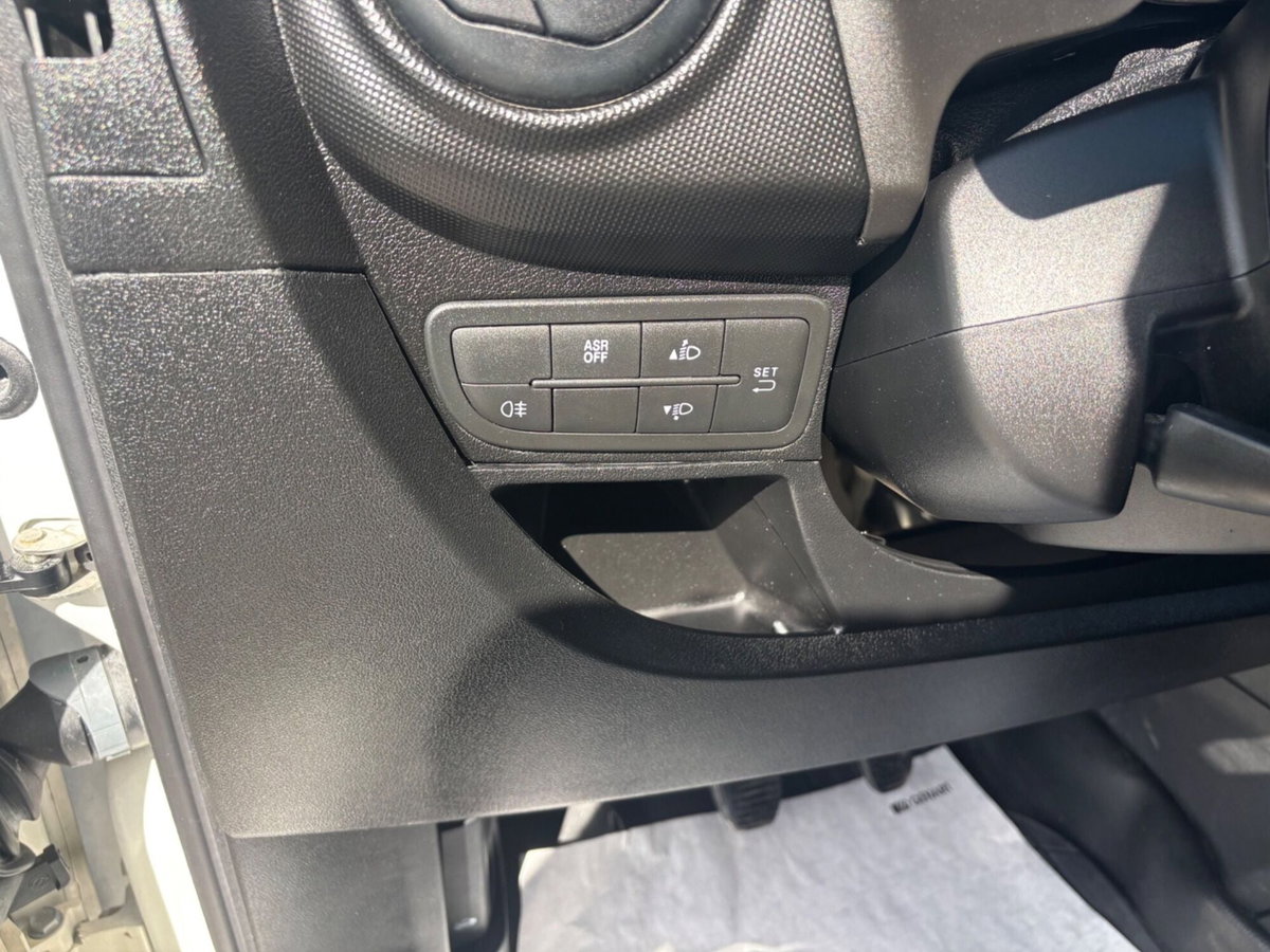 Fiat Fiorino combi N1 1.3 mjt 95cv Adventure (16)