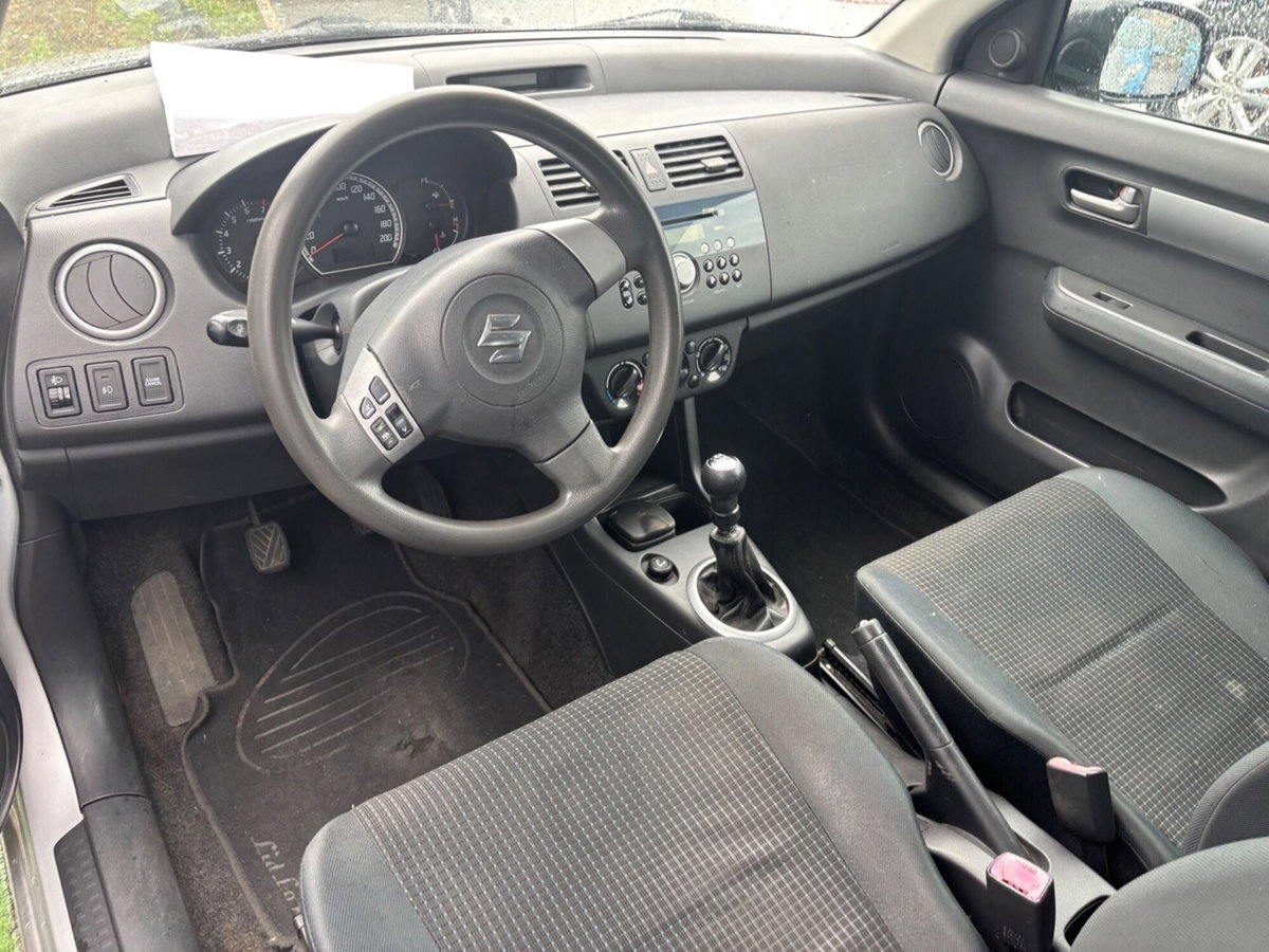 Suzuki Swift 1.3 5p. GL (6)