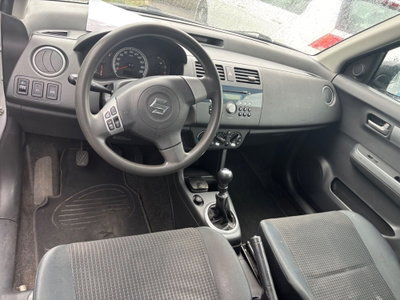 Suzuki Swift 1.3 5p. GL (7)
