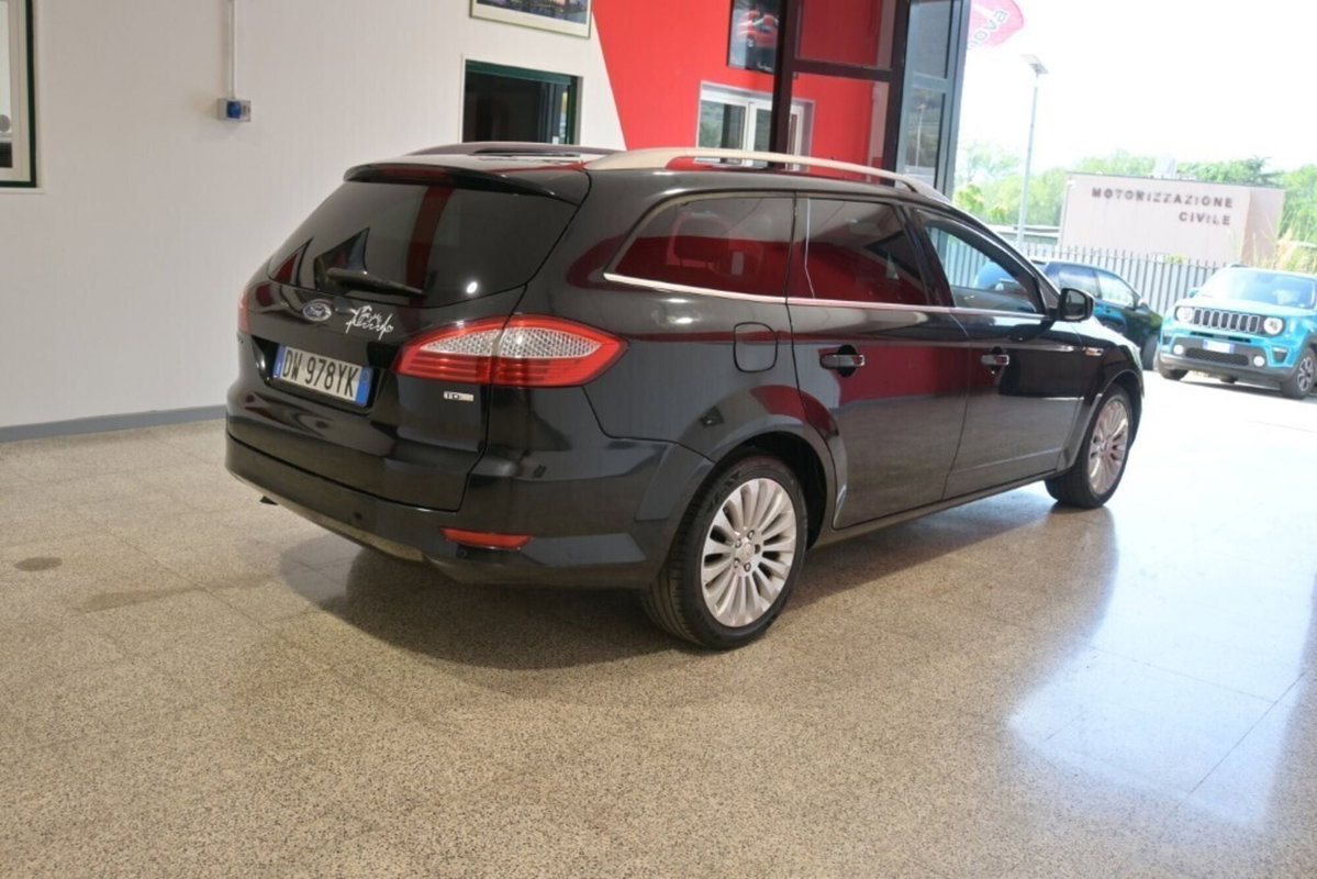 Ford Mondeo 2.0 TDCi 140 CV 5 porte Titanium DPF (5)