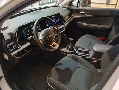Kia Sportage 1.6 CRDi MHEV Business (13)