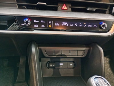 Kia Sportage 1.6 CRDi MHEV Business (16)