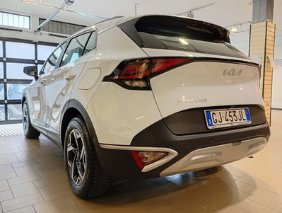 Kia Sportage 1.6 CRDi MHEV Business (8)