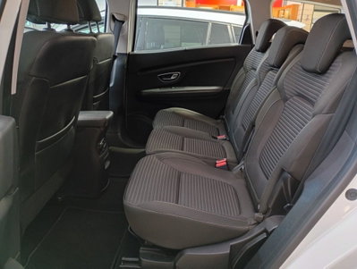 Renault Grand Scénic 1.7 blue dci Business 120cv edc (8)