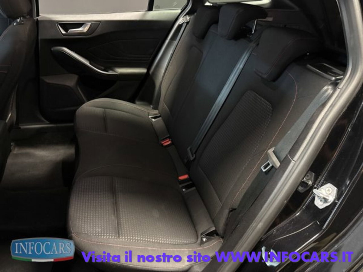 Ford Focus Station Wagon 1.0 EcoBoost Hybrid 155 CV SW ST-Line (7)