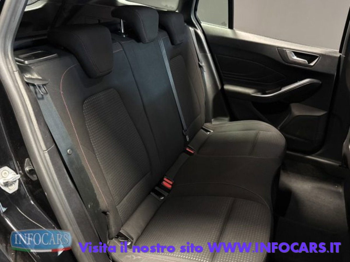 Ford Focus Station Wagon 1.0 EcoBoost Hybrid 155 CV SW ST-Line (8)