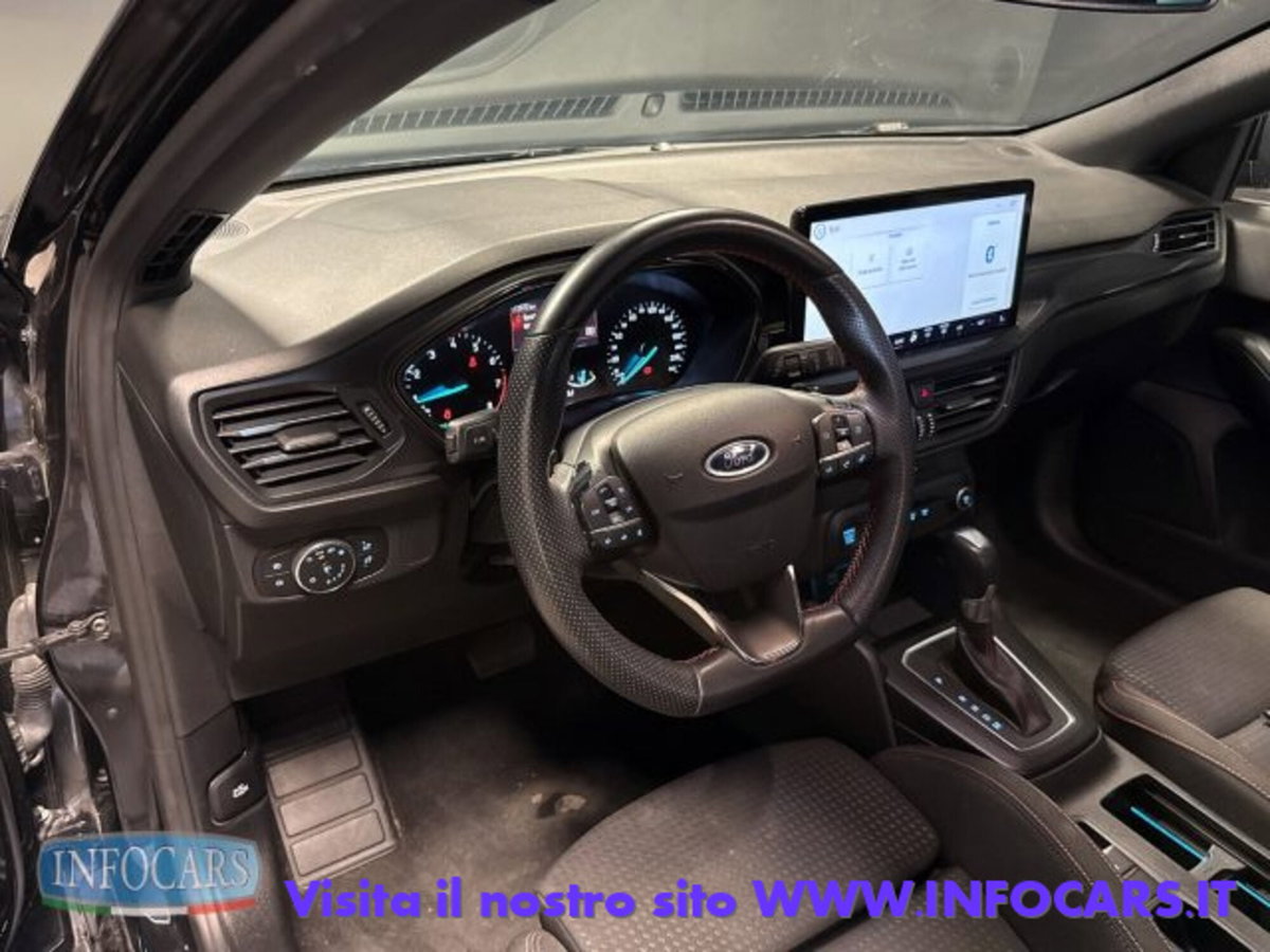 Ford Focus Station Wagon 1.0 EcoBoost Hybrid 155 CV SW ST-Line (9)