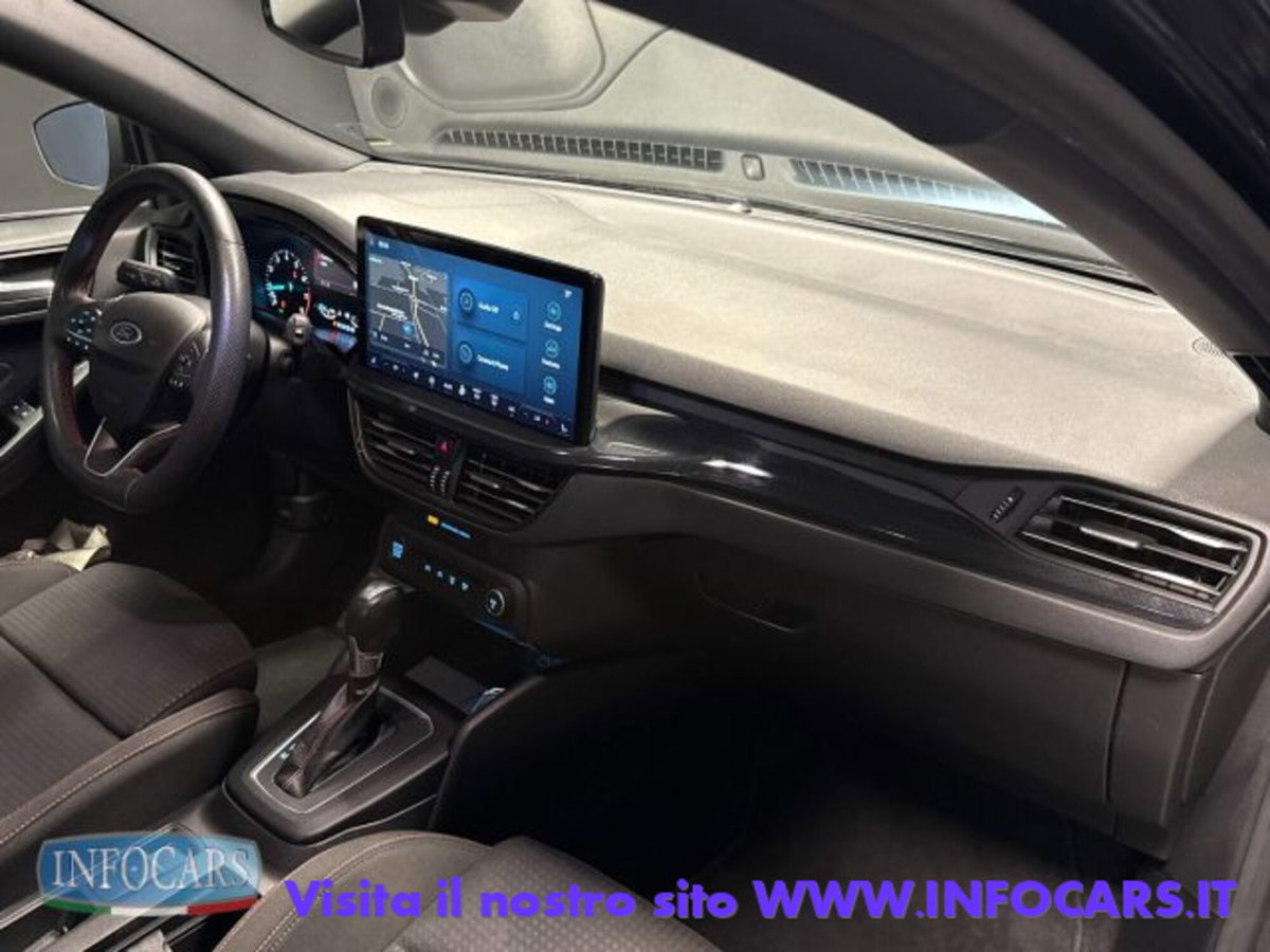 Ford Focus Station Wagon 1.0 EcoBoost Hybrid 155 CV SW ST-Line (12)