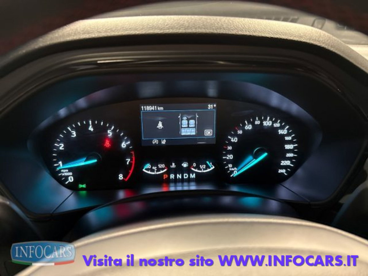 Ford Focus Station Wagon 1.0 EcoBoost Hybrid 155 CV SW ST-Line (13)