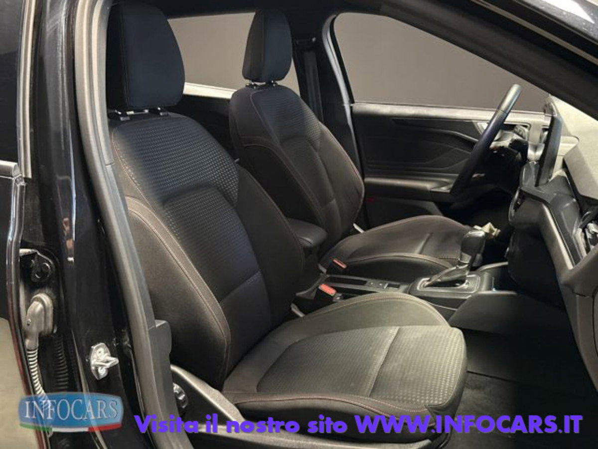 Ford Focus Station Wagon 1.0 EcoBoost Hybrid 155 CV SW ST-Line (6)