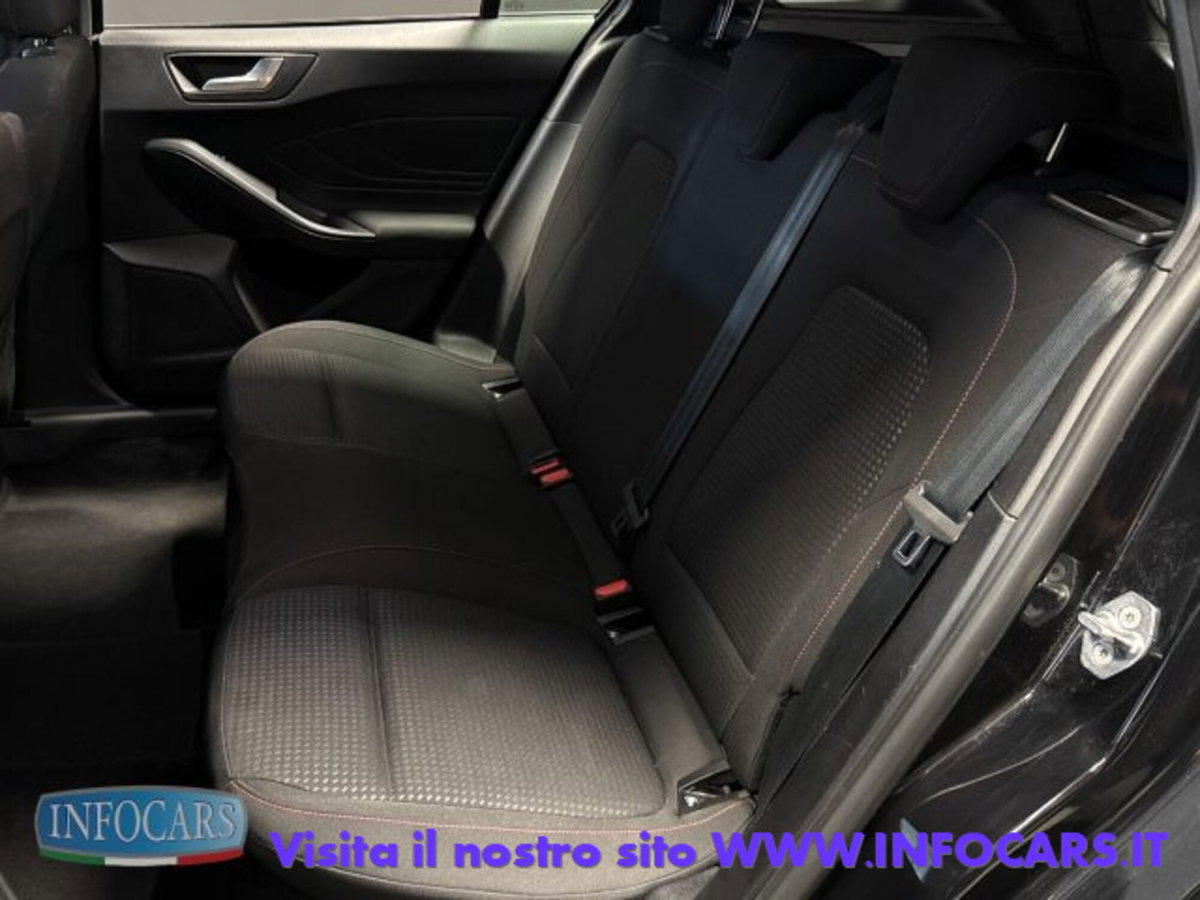 Ford Focus Station Wagon 1.0 EcoBoost Hybrid 155 CV SW ST-Line (7)