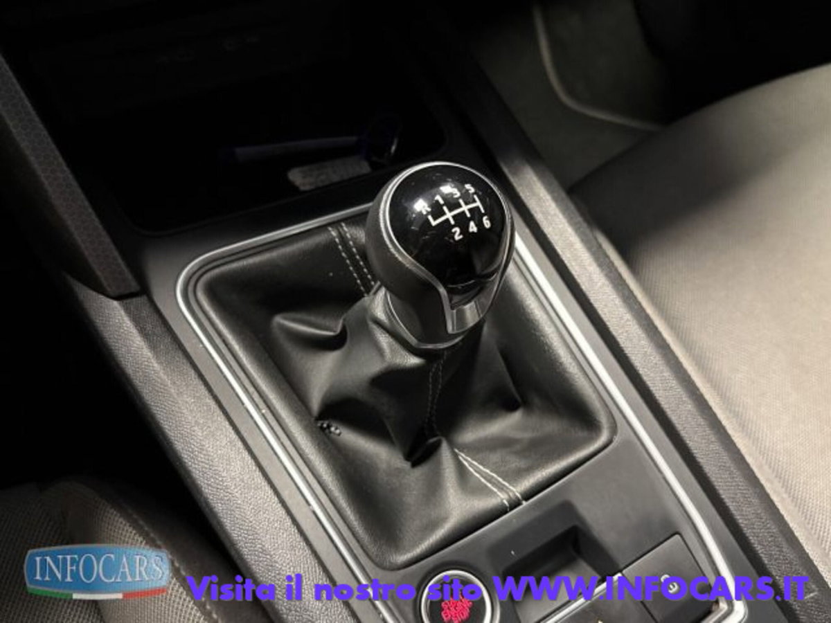 SEAT Leon ST Sportstourer 2.0 tdi Style 116cv (19)