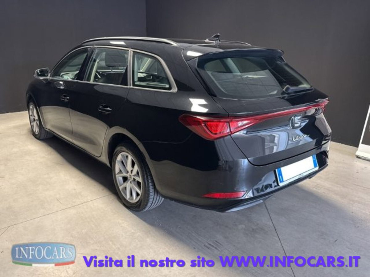 SEAT Leon ST Sportstourer 2.0 tdi Style 116cv (2)
