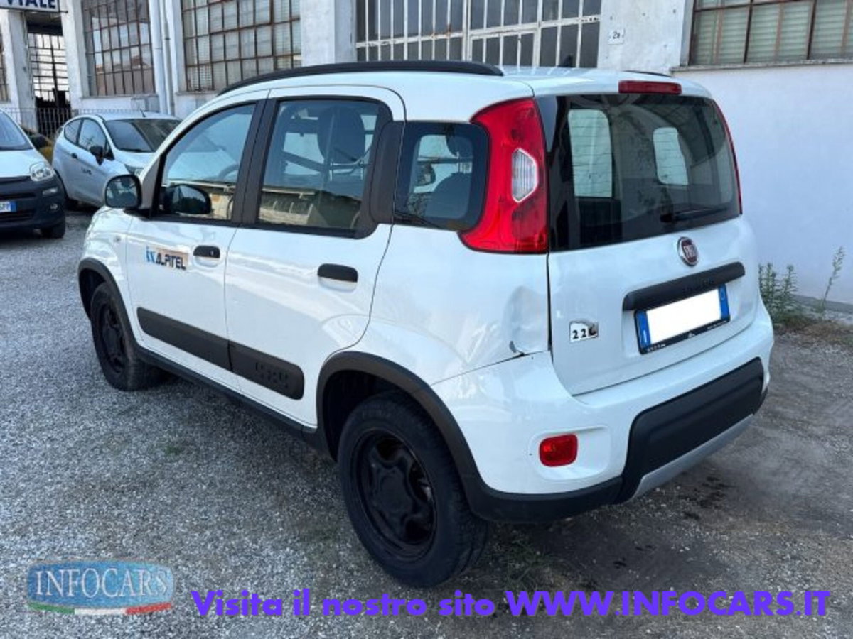 Fiat Panda 1.3 MJT 95 CV S&S 4x4 (2)