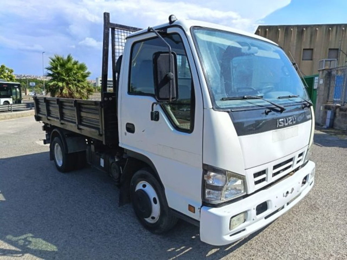 Isuzu NPR/NKR 1a serie NKR 77AE 3.0 TDI PC-RG Cabinato (2)