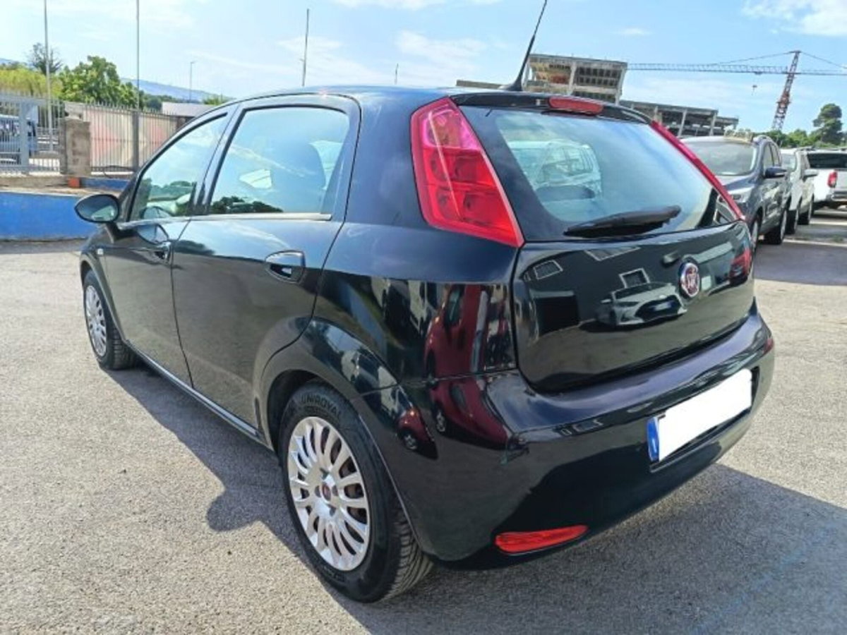 Fiat Punto 1.3 MJT II S&S 95 CV 5 porte Street (6)