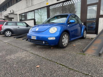 Volkswagen New Beetle 1.6 usata