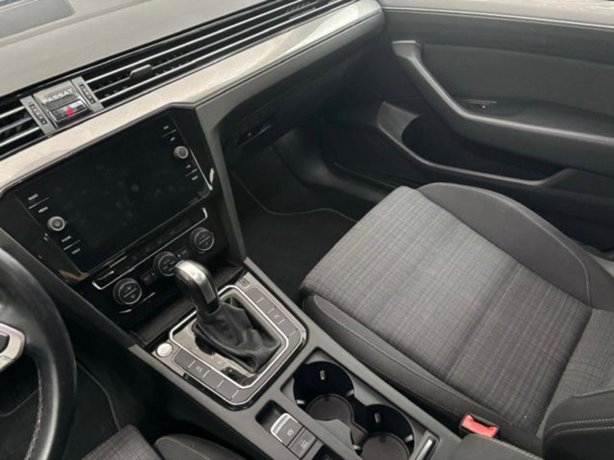 Volkswagen Passat Variant 2.0 TDI SCR EVO DSG Business (14)