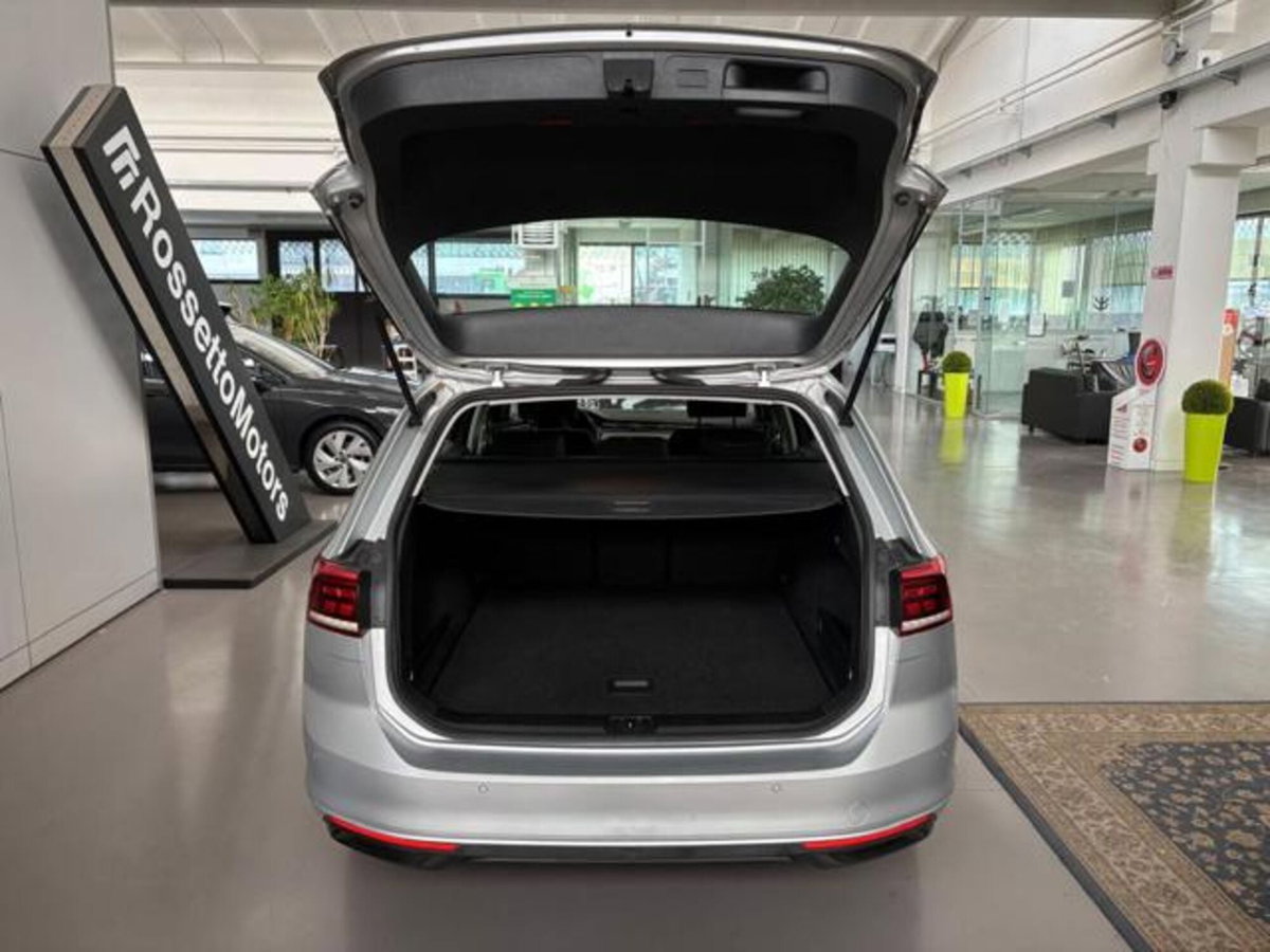 Volkswagen Passat Variant 2.0 TDI SCR EVO DSG Business (5)