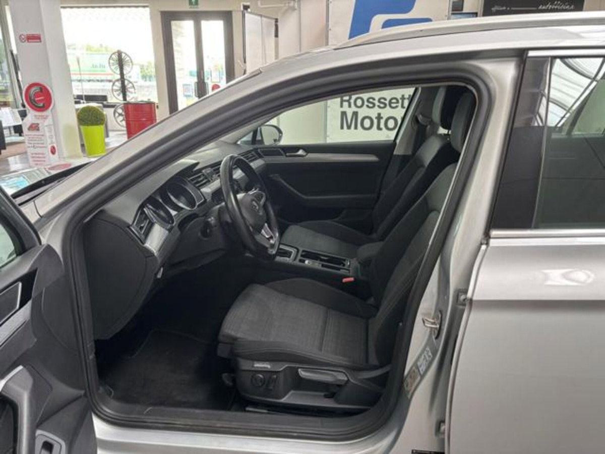 Volkswagen Passat Variant 2.0 TDI SCR EVO DSG Business (7)