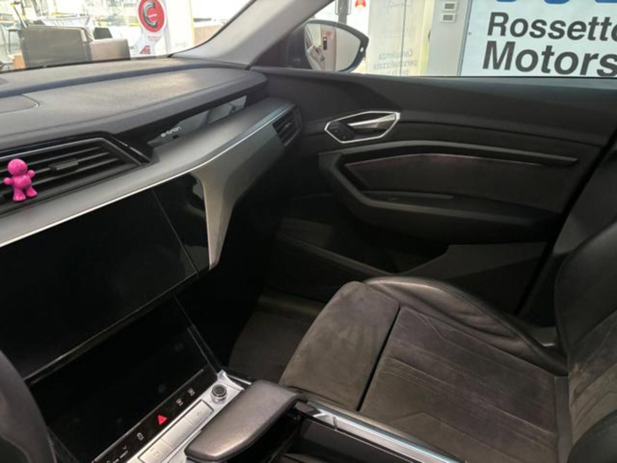 Audi Q8 Sportback 50 S line edition quattro (13)