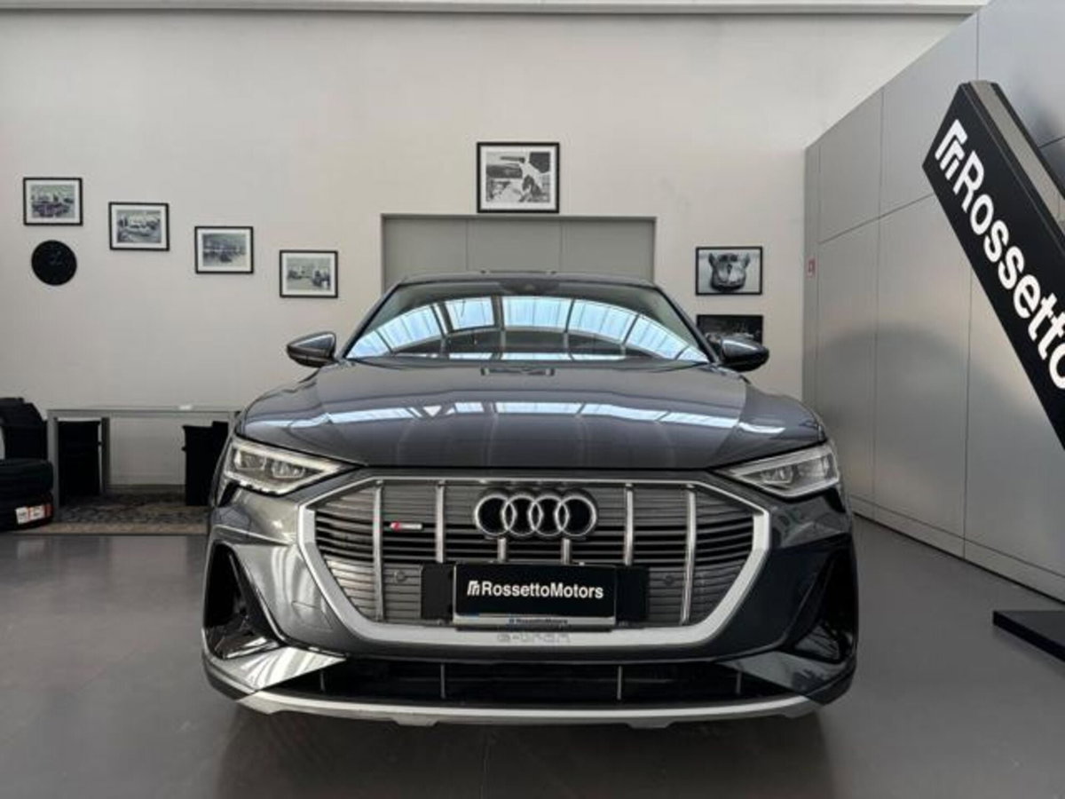 Audi Q8 Sportback 50 S line edition quattro (2)