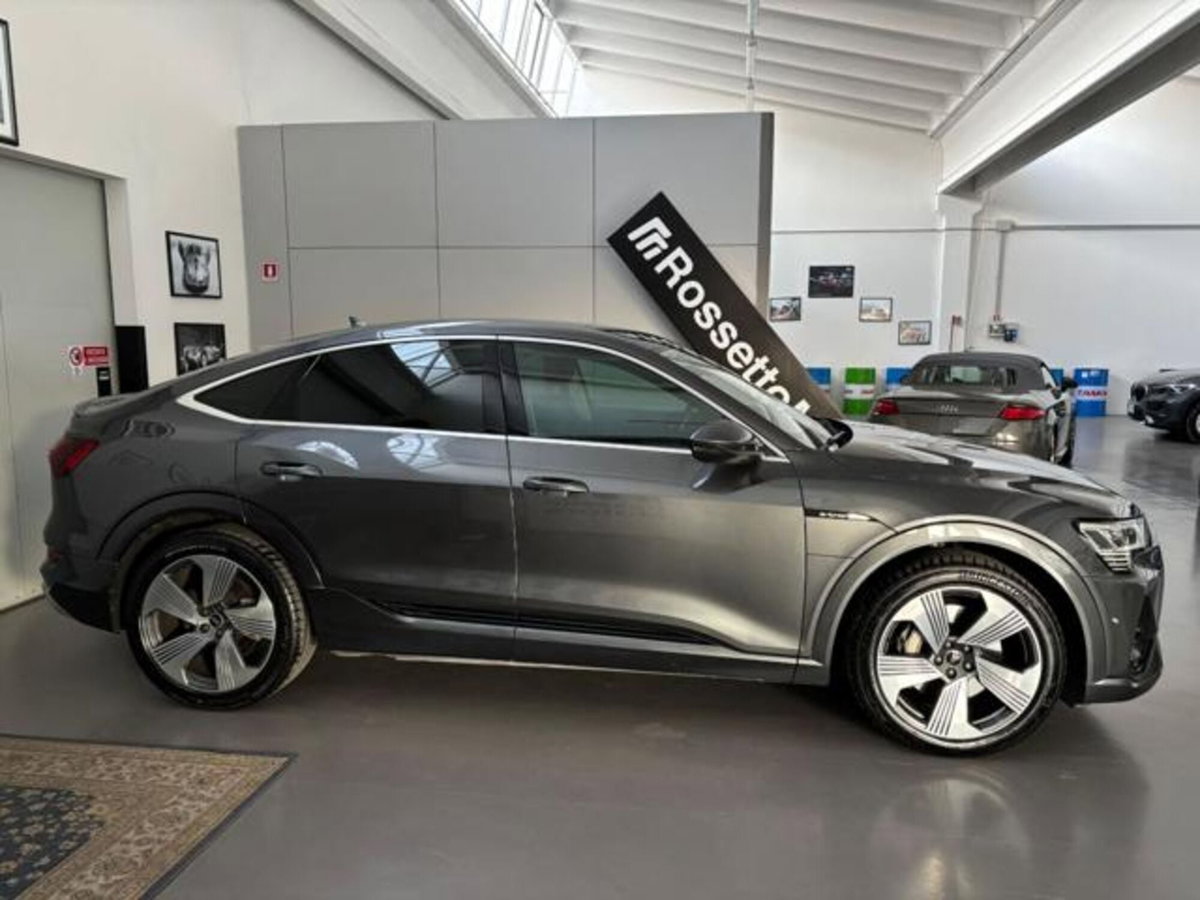 Audi Q8 Sportback 50 S line edition quattro (3)