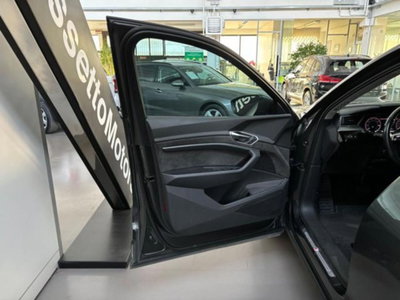 Audi Q8 Sportback 50 S line edition quattro (7)