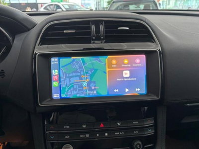 Jaguar F-Pace 2.0 D 180 CV aut. Prestige (10)