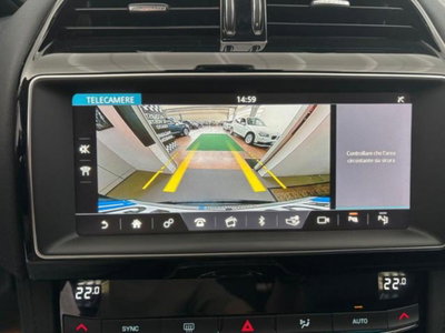 Jaguar F-Pace 2.0 D 180 CV aut. Prestige (11)