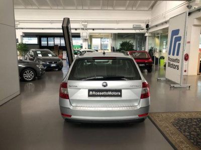 Skoda Octavia Station Wagon 1.6 TDI CR 115 CV DSG Wagon Executive (4)