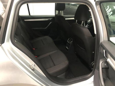 Skoda Octavia Station Wagon 1.6 TDI CR 115 CV DSG Wagon Executive (6)