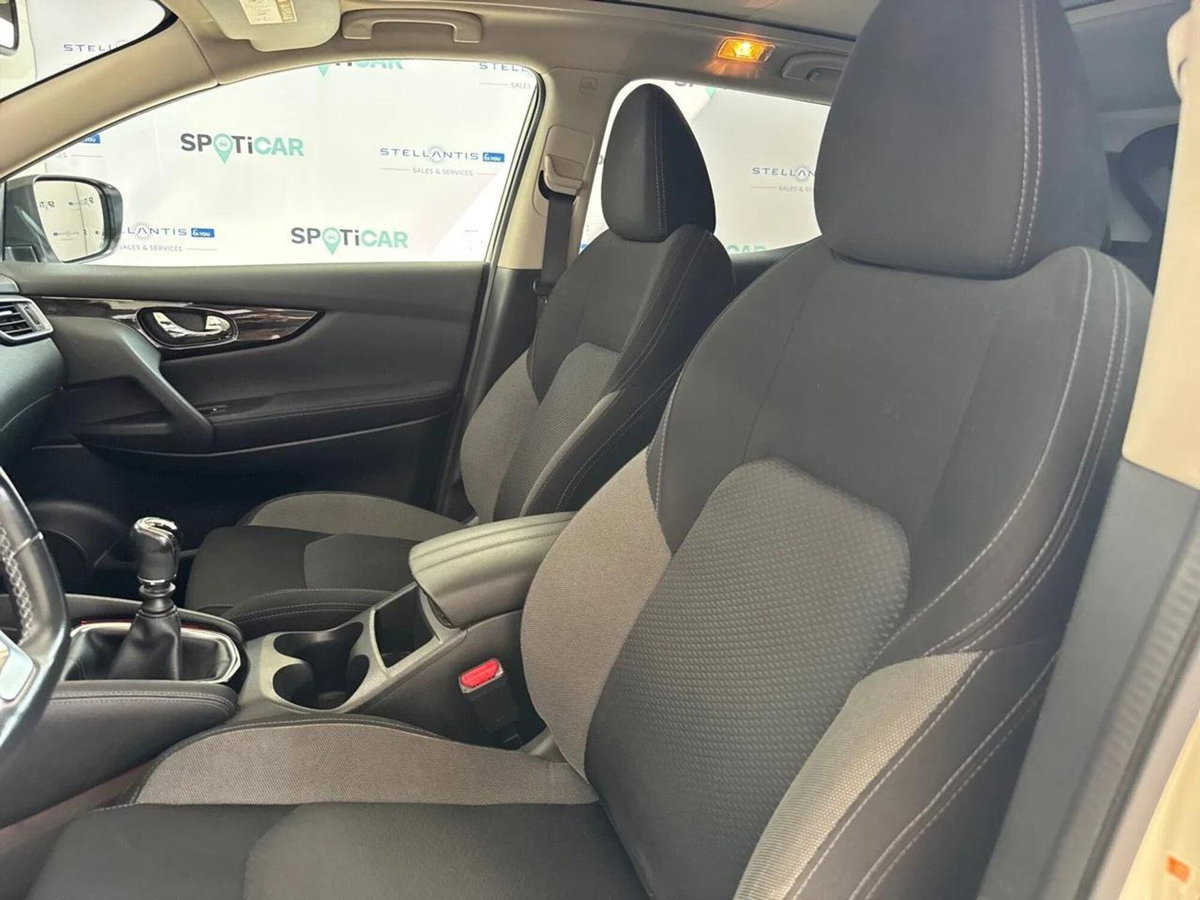 Nissan Qashqai 1.3 DIG-T 140 CV N-Tec Start (16)