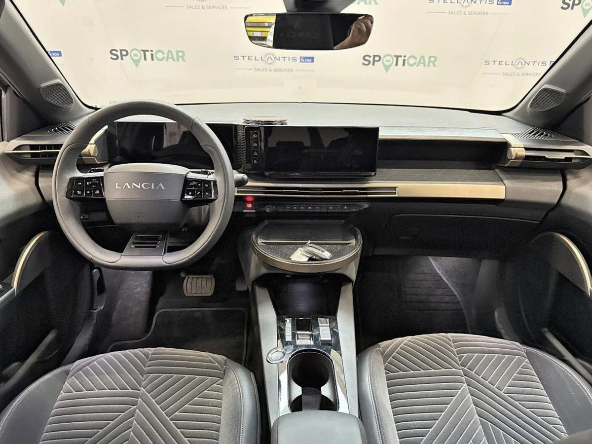 Lancia Ypsilon 1.2 LX 100cv (13)