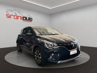 Renault Captur Plug-in Hybrid E-Tech 160 CV Techno (10)