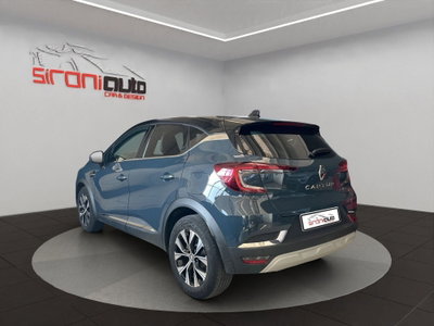 Renault Captur Plug-in Hybrid E-Tech 160 CV Techno (3)