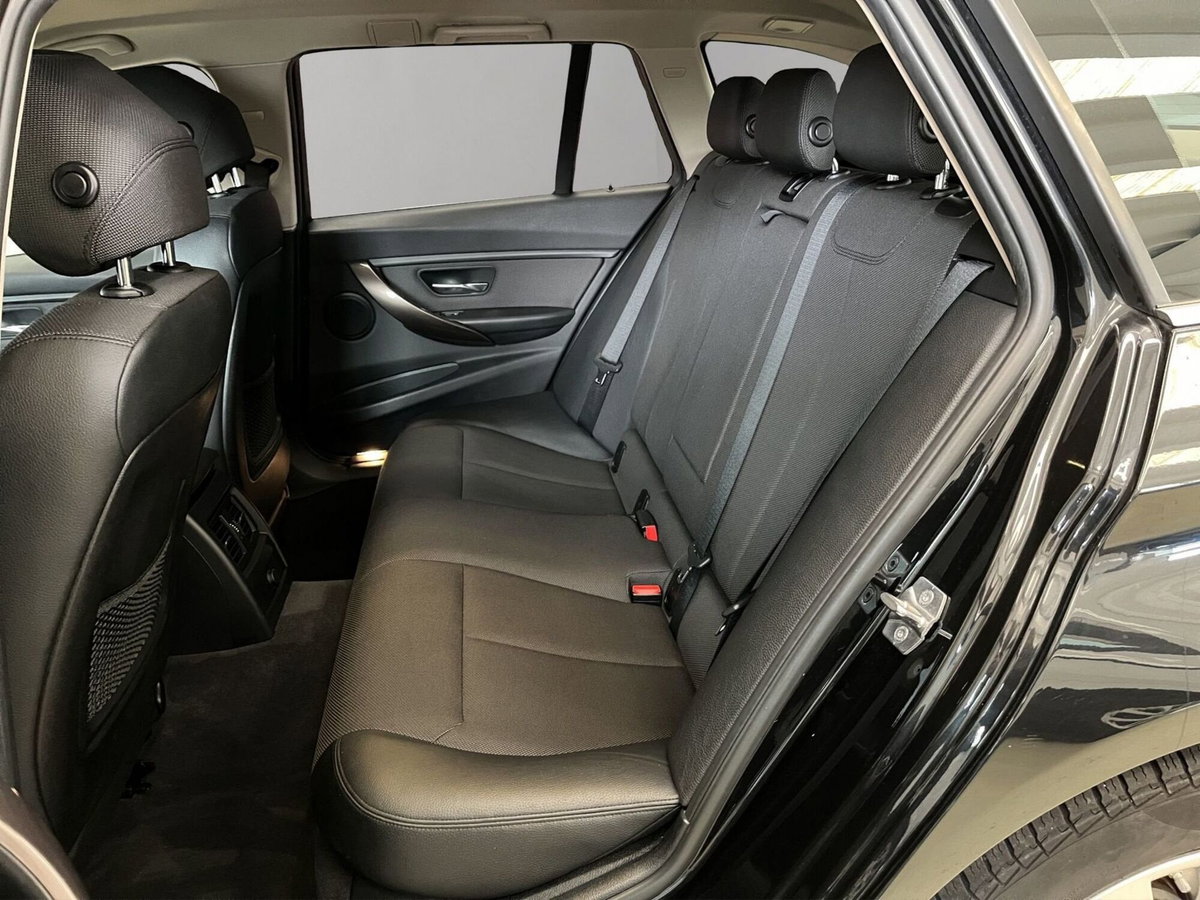 BMW Serie 3 Touring 320d xDrive (15)