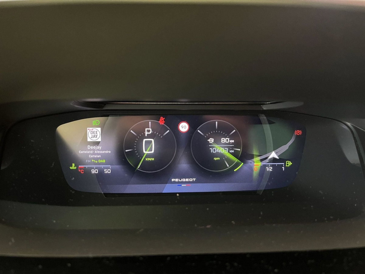 Peugeot 308 SW 1.2 puretech t GT s&s 130cv eat8 (14)