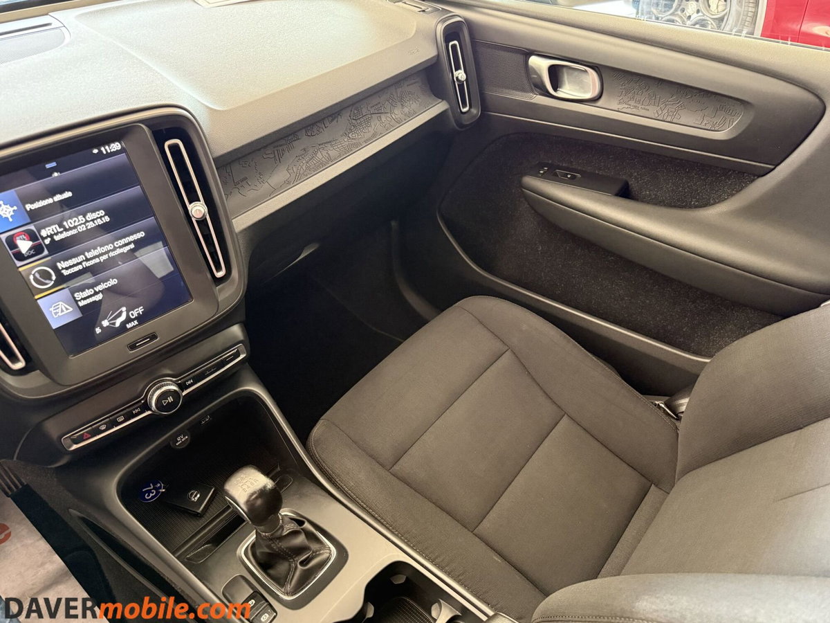 Volvo XC40 D3 Business (13)